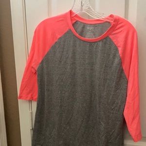 Danskin now loose fit tee large